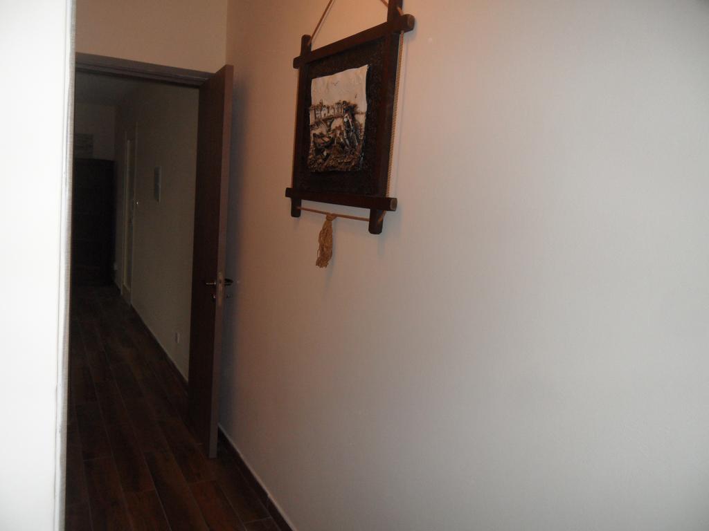 Sunshine Apts, Two Bedroom , Free Internet, No 3 Ajía Nápa Kültér fotó