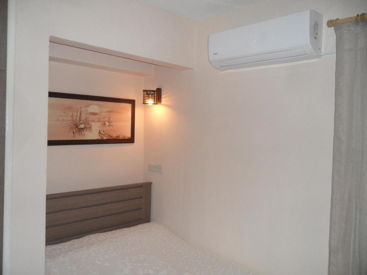 Sunshine Apts, Two Bedroom , Free Internet, No 3 Ajía Nápa Kültér fotó